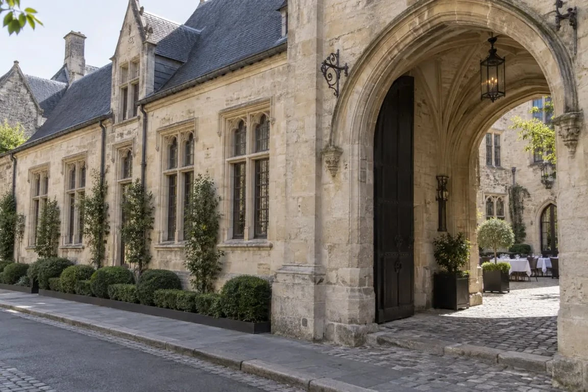 Restaurant Le Dauphin Caen dans un cadre patrimonial normand